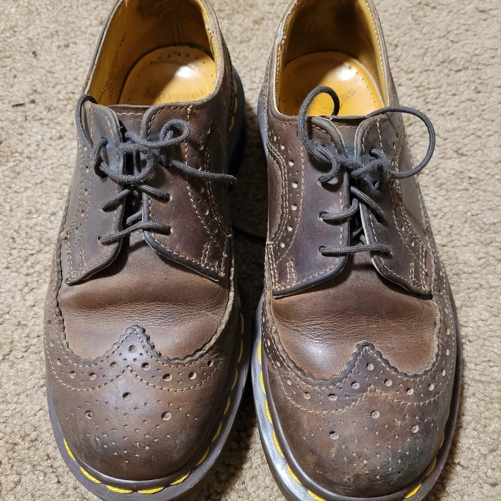 Dr. Marten's Brown Yellow Stitch Smooth Leather Brogue Shoes, size 3